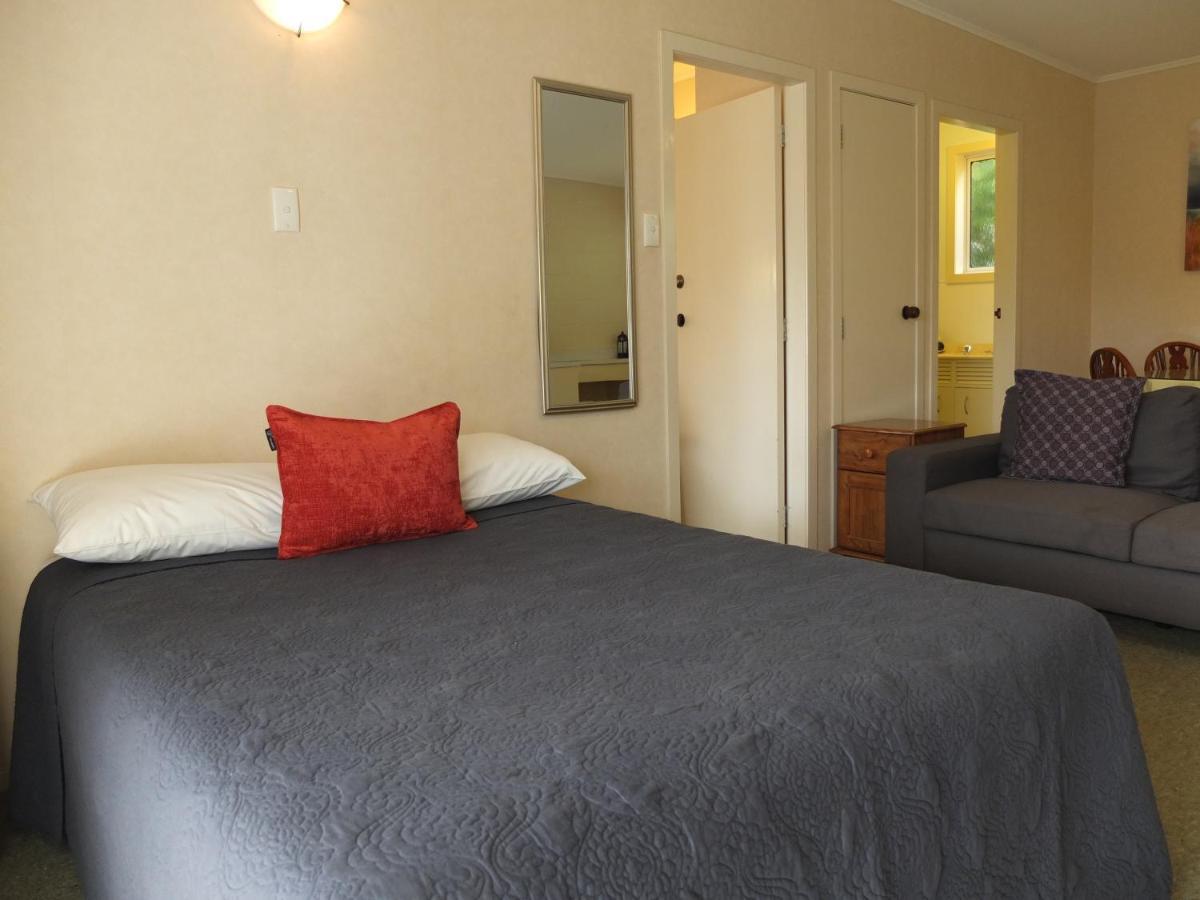 Colonial Court Motel ケンブリッジ エクステリア 写真