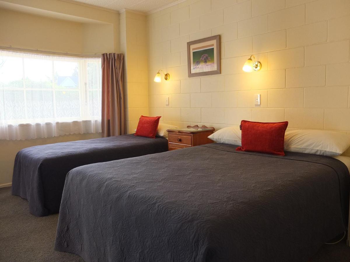 Colonial Court Motel ケンブリッジ エクステリア 写真