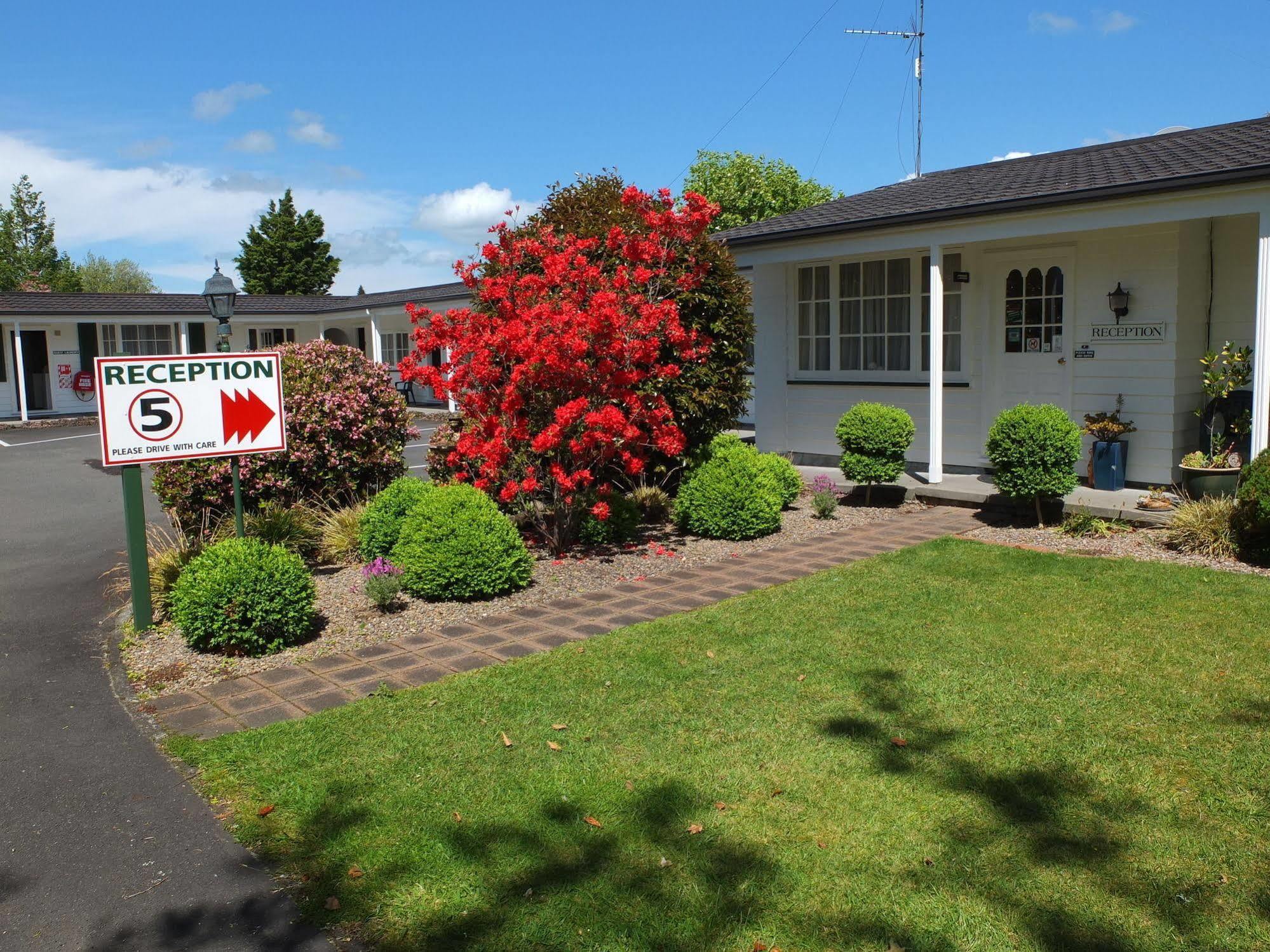 Colonial Court Motel ケンブリッジ エクステリア 写真